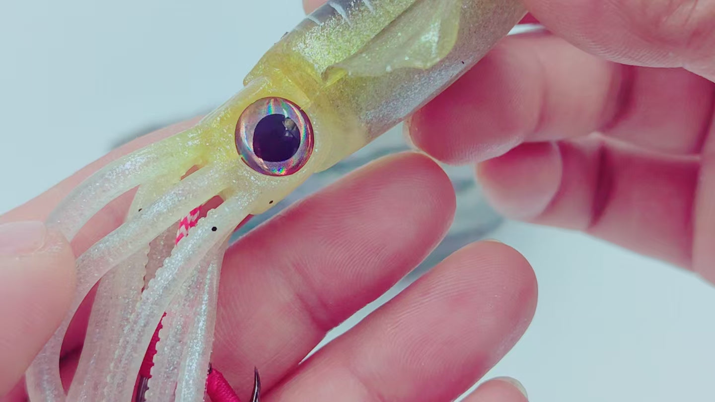 1-Pack Glow-in-the-Dark Soft Bait Lure with Hook – Realistic Artificial Cuttlefish/Octopus Bait for Saltwater Fishing, Designed for Squid, Cuttlefish, and Octopus Luring