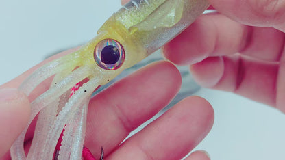 1-Pack Glow-in-the-Dark Soft Bait Lure with Hook – Realistic Artificial Cuttlefish/Octopus Bait for Saltwater Fishing, Designed for Squid, Cuttlefish, and Octopus Luring